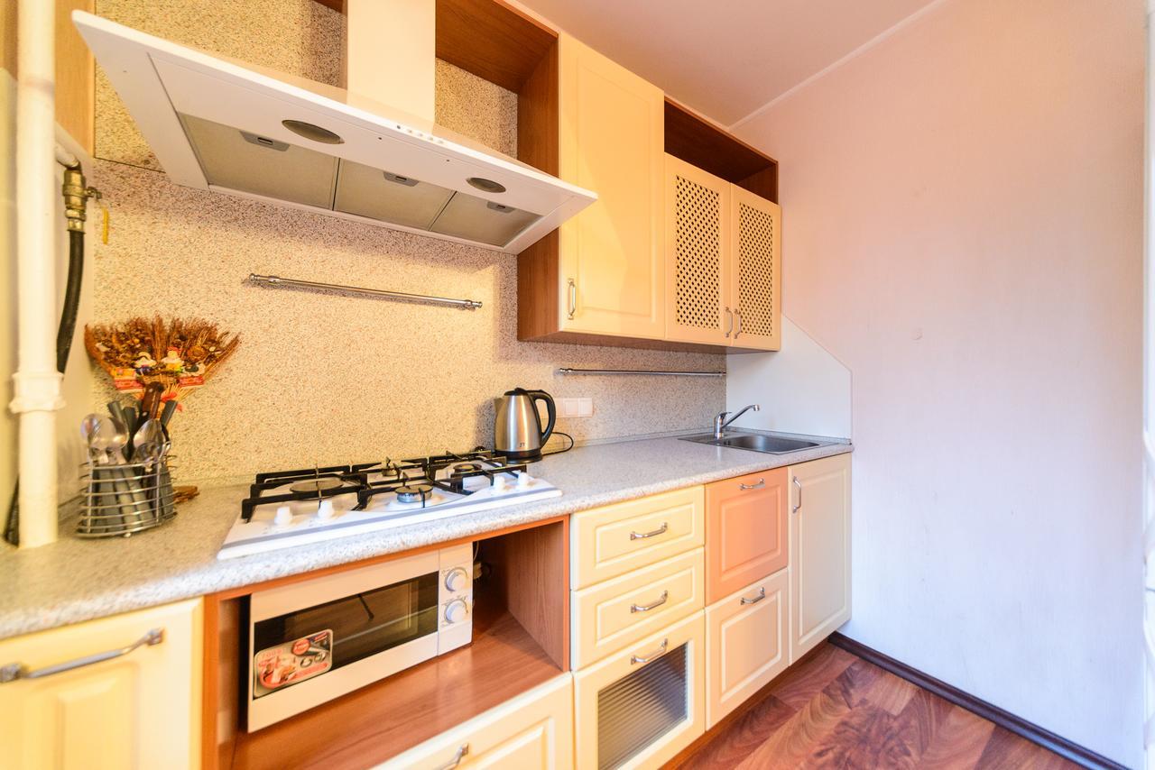 Apartment On Hryhoriia Chuprynky Київ Екстер'єр фото